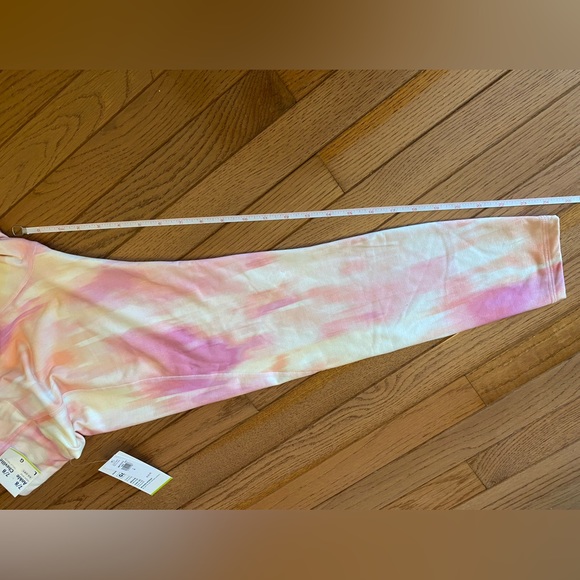 Old Navy 7/8 ankle go dry high rise athletic pants NWT - Picture 4 of 5